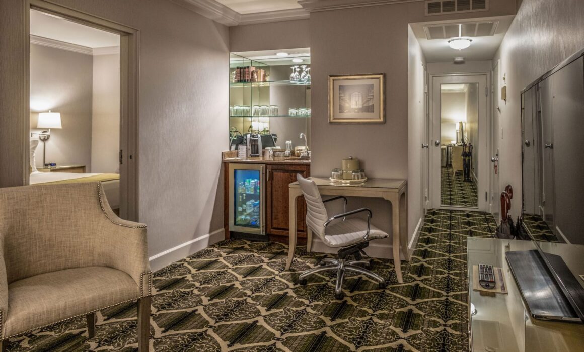 Small Atrium Room